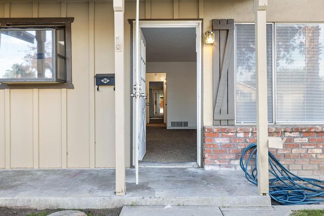 4315 N Pleasant Avenue, Fresno, CA 93705