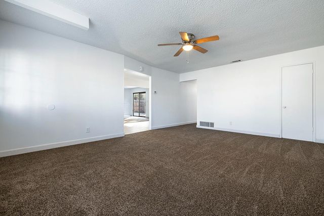 4315 N Pleasant Avenue, Fresno, CA 93705