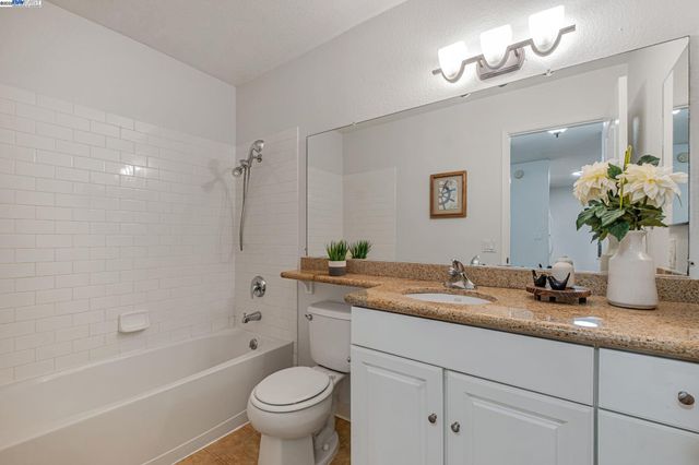 39199 Guardino Drive 179, Fremont, CA 94538