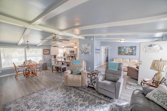 2027 SE 27th Street, Okeechobee, FL 34974