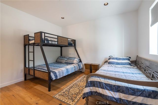 259 Victoria, Sugarloaf, CA 92386