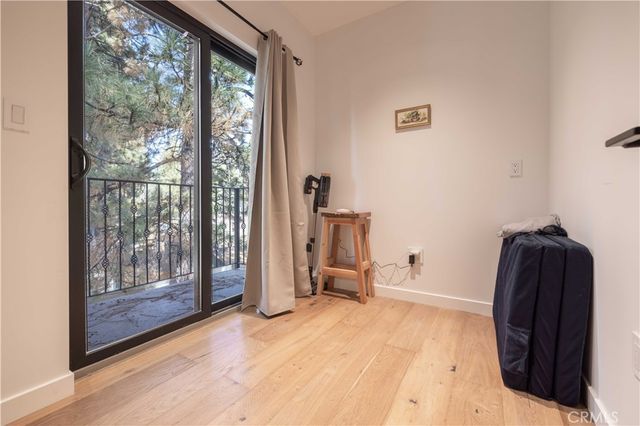 259 Victoria, Sugarloaf, CA 92386
