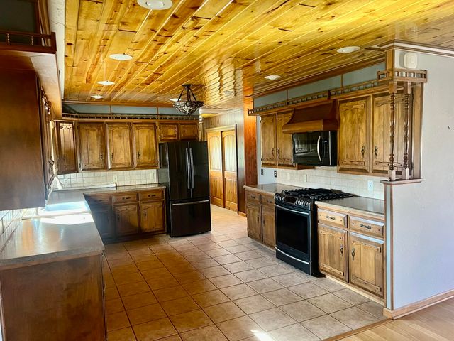 308 State Highway H, Elkland, MO 65644