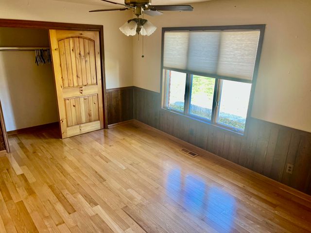 308 State Highway H, Elkland, MO 65644