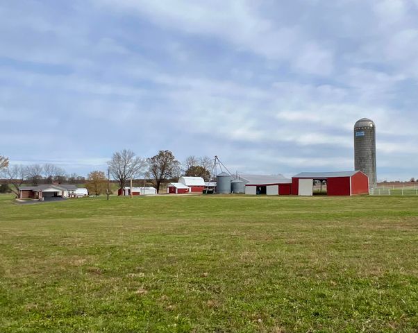 308 State Highway H, Elkland, MO 65644