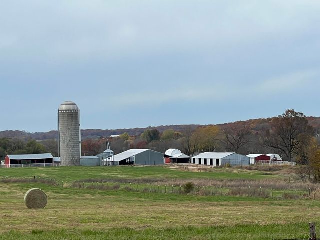 308 State Highway H, Elkland, MO 65644