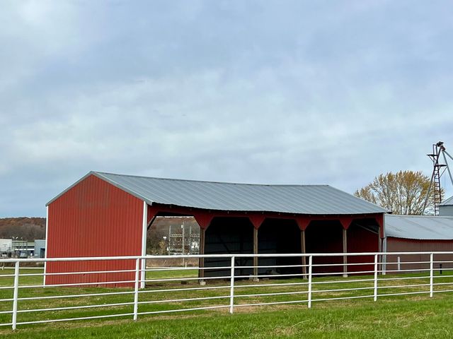 308 State Highway H, Elkland, MO 65644