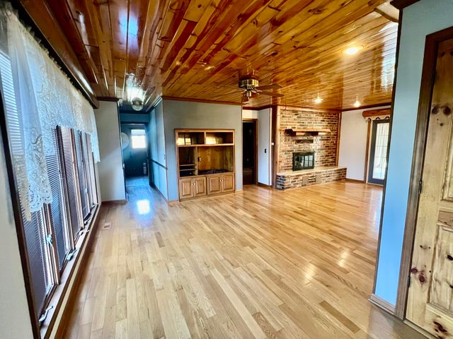 308 State Highway H, Elkland, MO 65644