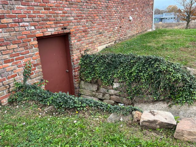 308 State Highway H, Elkland, MO 65644