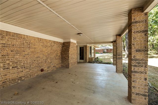 1311 Weeks Lane, Fort Smith, AR 72903