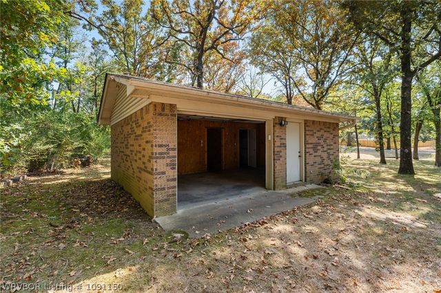 1311 Weeks Lane, Fort Smith, AR 72903