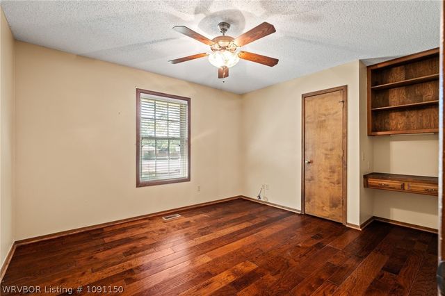 1311 Weeks Lane, Fort Smith, AR 72903