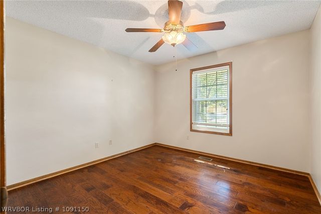 1311 Weeks Lane, Fort Smith, AR 72903