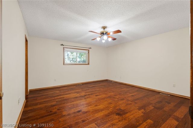 1311 Weeks Lane, Fort Smith, AR 72903