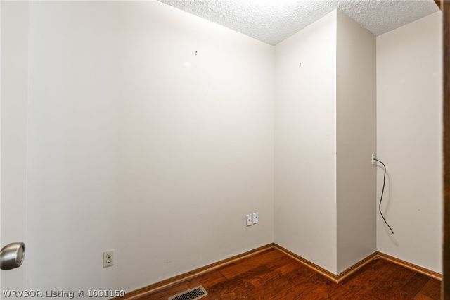 1311 Weeks Lane, Fort Smith, AR 72903