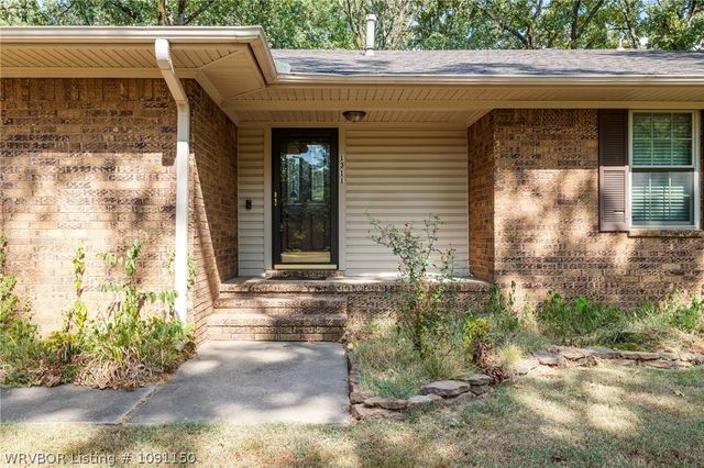 1311 Weeks Lane, Fort Smith, AR 72903