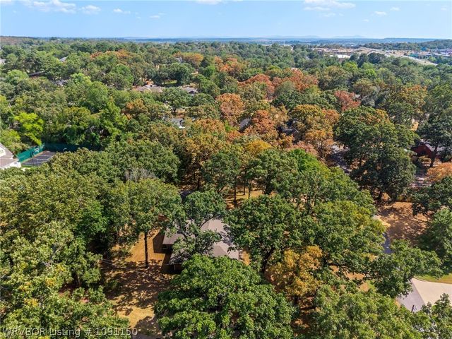 1311 Weeks Lane, Fort Smith, AR 72903