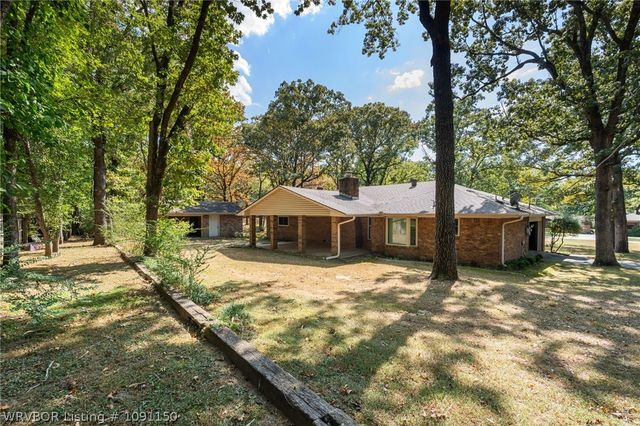 1311 Weeks Lane, Fort Smith, AR 72903