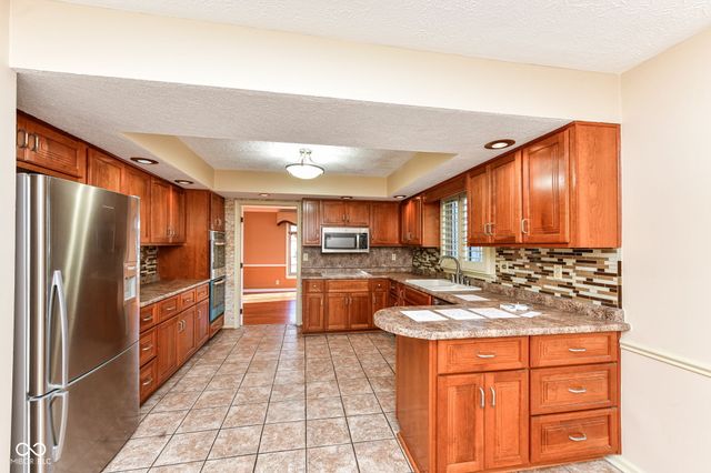 5319 Brendonridge Road, Indianapolis, IN 46226