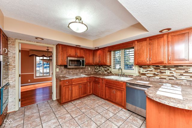 5319 Brendonridge Road, Indianapolis, IN 46226