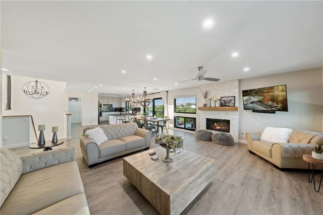 33851 Madera De Playa, Temecula, CA 92592