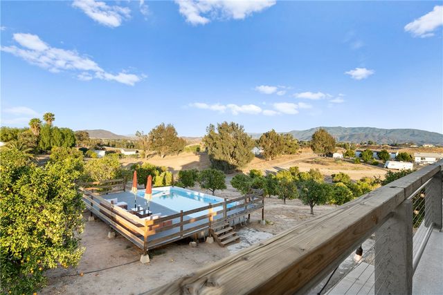 33851 Madera De Playa, Temecula, CA 92592