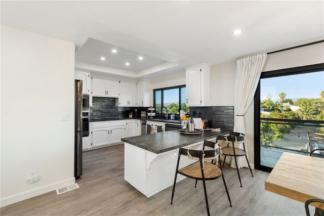 33851 Madera De Playa, Temecula, CA 92592