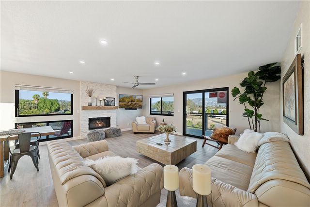 33851 Madera De Playa, Temecula, CA 92592