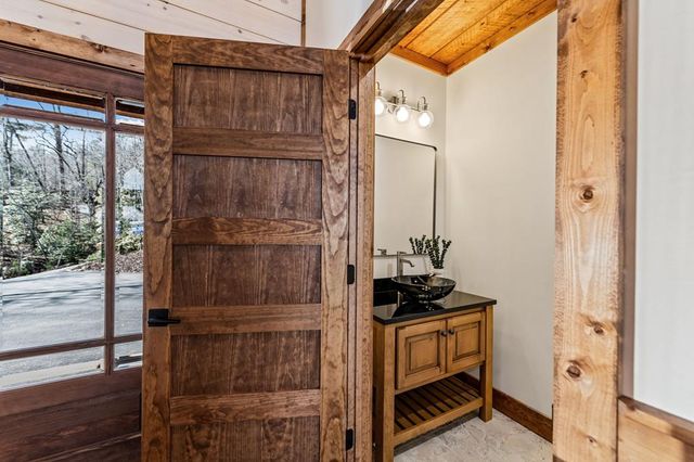 290 Weaver Creek Overlook, Blue Ridge, GA 30513