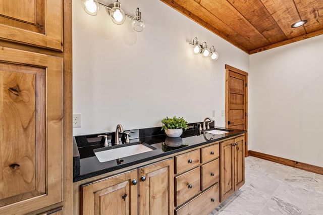 290 Weaver Creek Overlook, Blue Ridge, GA 30513