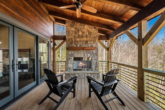 290 Weaver Creek Overlook, Blue Ridge, GA 30513