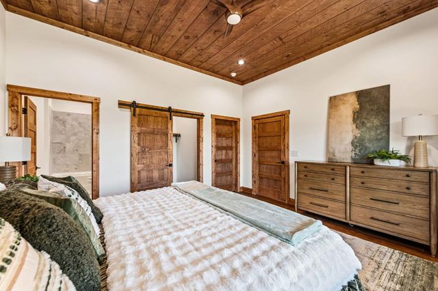 290 Weaver Creek Overlook, Blue Ridge, GA 30513