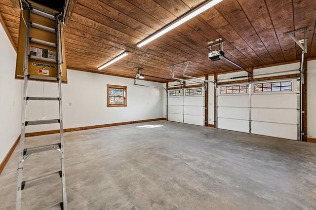 290 Weaver Creek Overlook, Blue Ridge, GA 30513