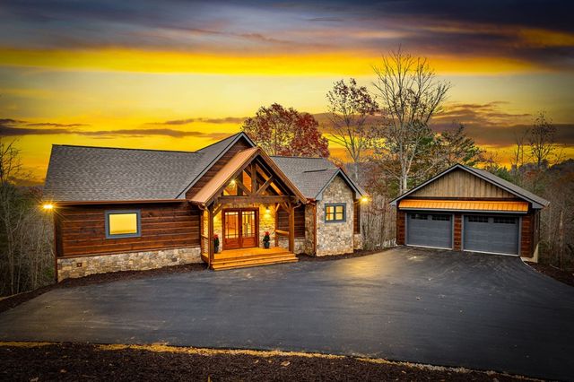 290 Weaver Creek Overlook, Blue Ridge, GA 30513