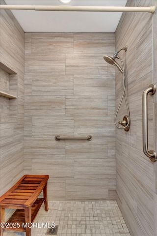 1541 Alpen Lane, Toms River, NJ 08755