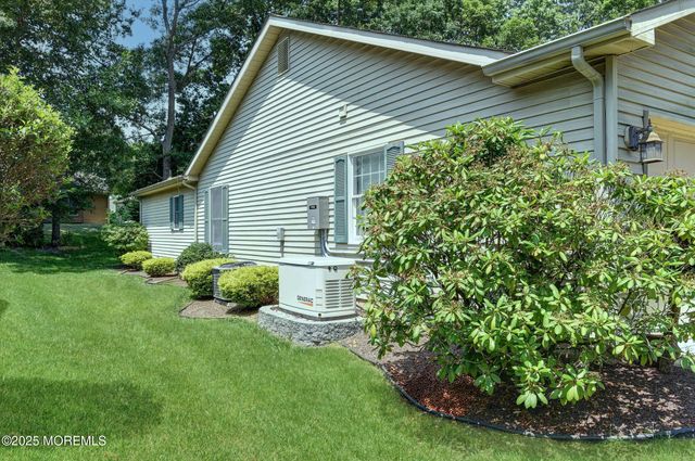 1541 Alpen Lane, Toms River, NJ 08755