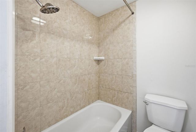 15602 FARNSWORTH LANE, Tampa, FL 33624