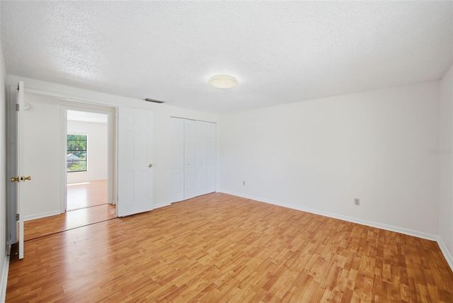 15602 FARNSWORTH LANE, Tampa, FL 33624