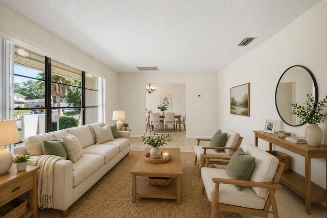 15602 FARNSWORTH LANE, Tampa, FL 33624