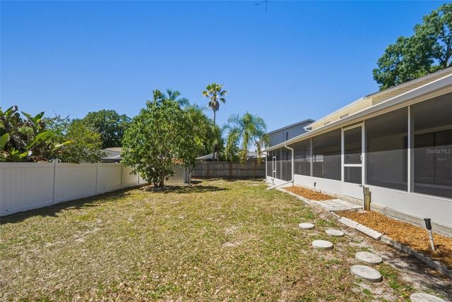 15602 FARNSWORTH LANE, Tampa, FL 33624