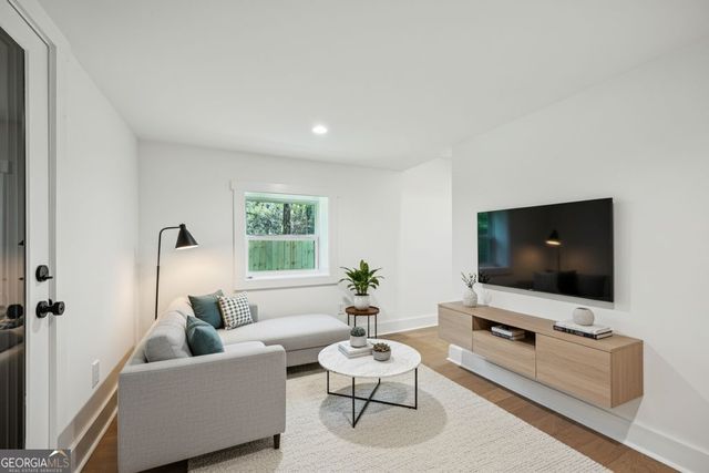 1917 Thompson Avenue, Atlanta, GA 30344