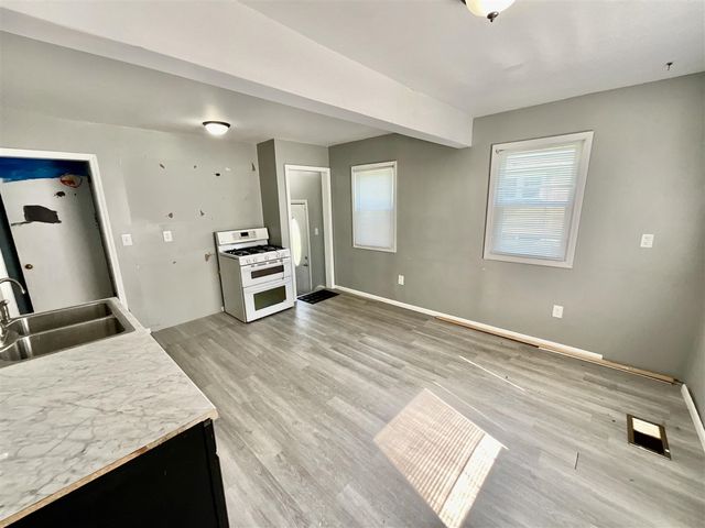 535 Orange Street, Jackson, MI 49202