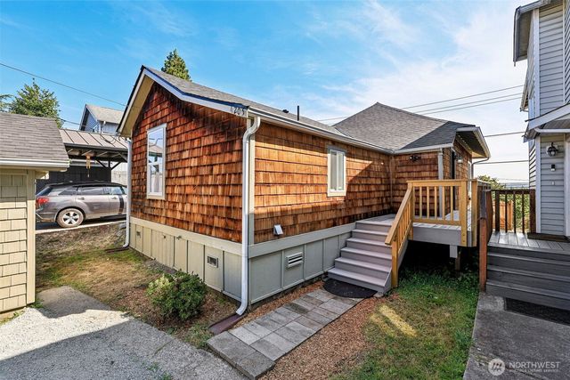 4205 34th Avenue S, Seattle, WA 98118