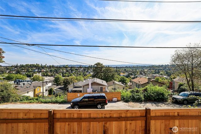 4205 34th Avenue S, Seattle, WA 98118