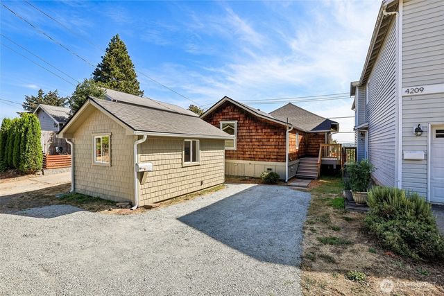 4205 34th Avenue S, Seattle, WA 98118