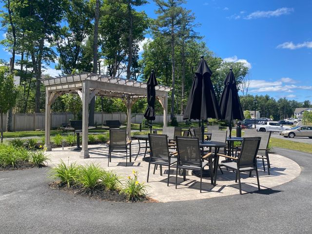 2 Winslow Lane 410, Grafton, MA 01536