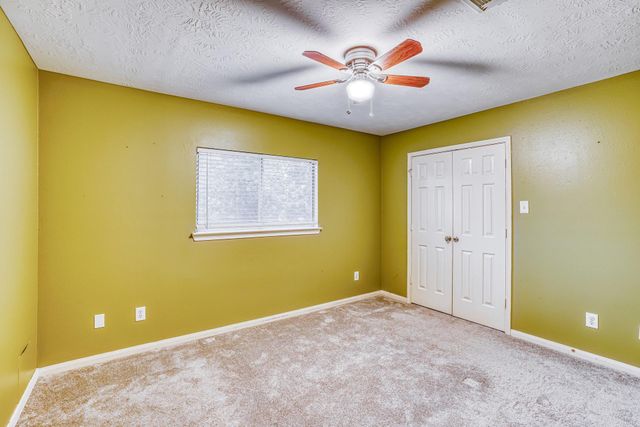 1122 Chase Park Drive, Bacliff, TX 77518