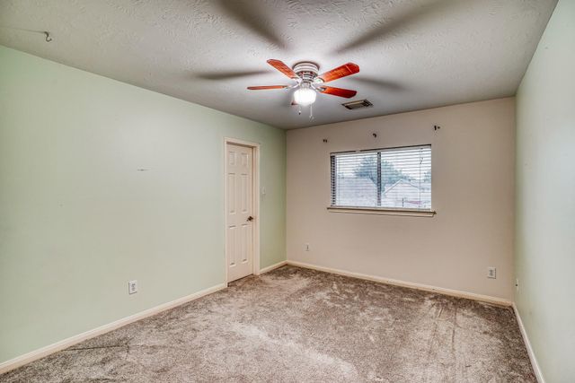 1122 Chase Park Drive, Bacliff, TX 77518