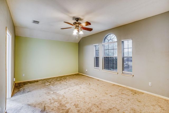 1122 Chase Park Drive, Bacliff, TX 77518