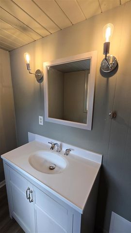 750 Coolidge Avenue, Holland, MI 49423